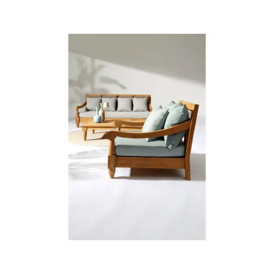 Vrtni fotelj BALI AQUA, je eleganten kos pohištva. Narejen je iz kakovostnega materiala. S svojo obliko in barvo popestri vsak prostor. Narejen je iz tikovega