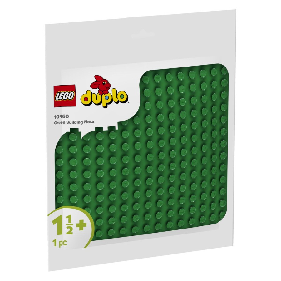Lego® Duplo® Zelena osnovna ploščaZelena osnovna plošča s 24x24 žebljički drži kocke pod katerim koli kotom (tudi če jo obrnemo na glavo). Odpre se v neskončen svet domišljijskih igralnih možnosti – na vse od travnato zelenih vrtov do tropske džungle