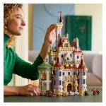 ustvarjaš in raziskuješ Zverov grad.