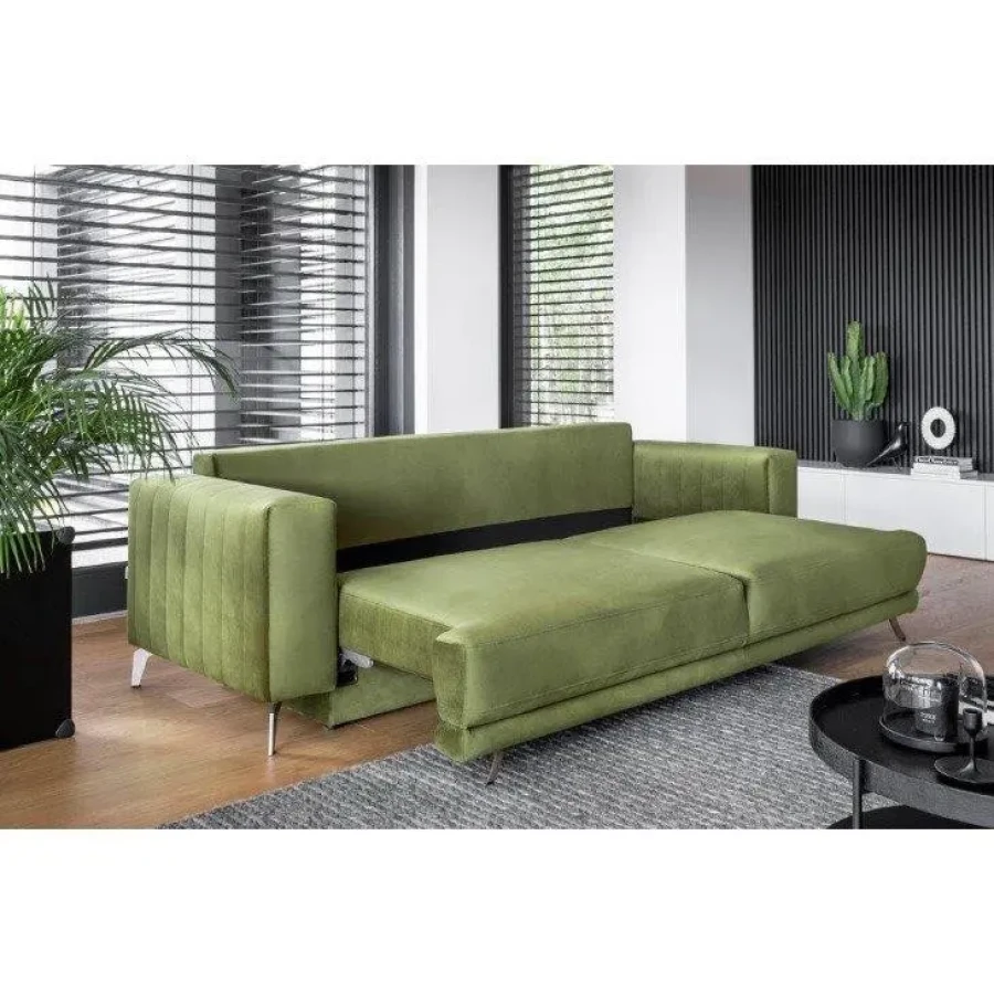 Trosed ELIZABET z merami 250 cm x 95 cm x 90 cm je kos pohištva, ki se bo podal v vsak dnevni prostor. Vse to zahvaljujoč nežnim oblikam, elegantnim