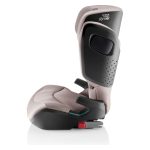 kjer se lahko pomiri in počuti kot doma. KIDFIX PRO M iz nagrajene linije KIDFIX je zasnovan prav za to. Avtosedež z visokim naslonom