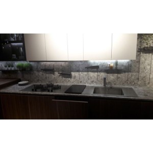 KUHINJSKI PULT MS VISCOM ČRNA 130 X 305 CM DEBELINA12MM