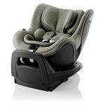 saj bo vaš otrok varen na vsakem potovanju. Primeren je od rojstva do 4 let (105 cm) in ga lahko uporabljate v obrnjenem ali naprej obrnjenem položaju. Ko prispete na cilj