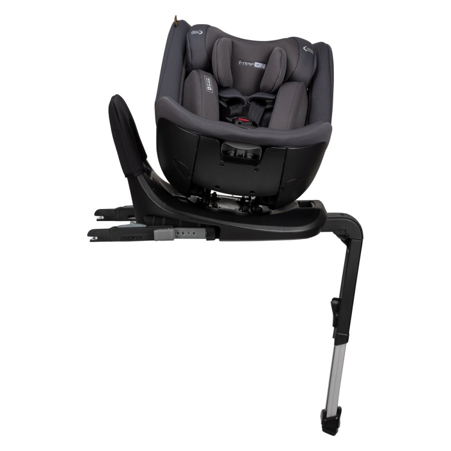 seveda pa nismo pozabili niti na varnost. Zraven Isofix sistema pritrjevanja dodatno stabilnost nudi podporna noga