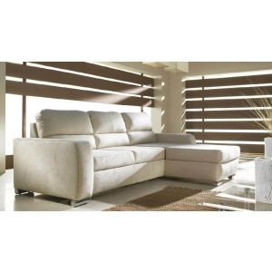 Raztegljiva sedežna garnitura NIKO. je izjemno prijetnega izgleda, primerna za udoben počitek v dnevnem prostoru. Garnitura vsebuje raztegljivo ležišče