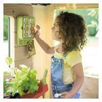 da se bodo radi vračali k vam.Hiška ima:dvoje vrat s polovičnim zapiranjem