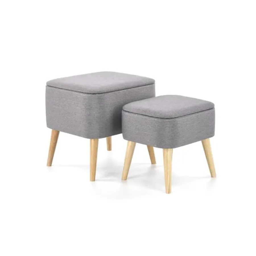 Set dveh taburejev LULU je zelo praktičen in eleganten. Narejen je iz tkanine, noge so iz masivnega lesa . Dobavljiv je v sivi barvi. Dimenzije: večji