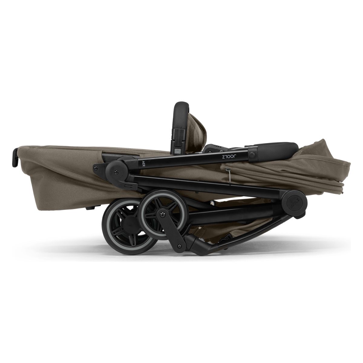 aer2-hazel-brown-joolz-kosara-za-vozicek-3 estetike in kakovosti. Elegantna oblika