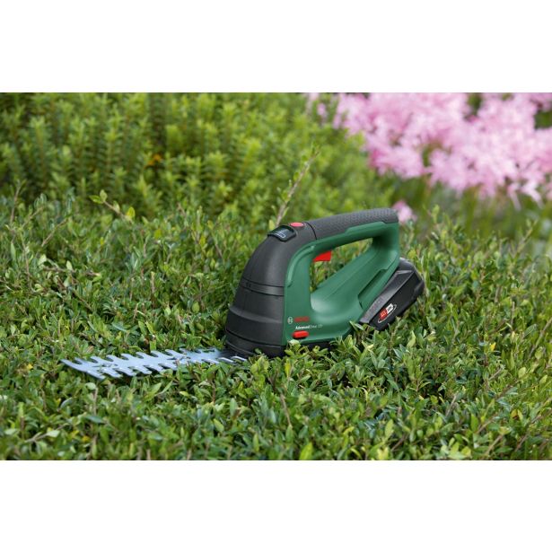 AKUM. ŠKARJE ZA TRAVO,GRM BOSCH ADVANCEDSHEAR 18V 2AH Z BATERIJO IN POLNILNIKOM AKUM. ŠKARJE ZA TRAVO,GRM BOSCH ADVANCEDSHEAR 18V 2AH Z BATERIJO IN POLNILNIKOM