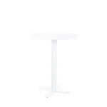 Barska miza BOGO. Miza je primerna za gostinske lokale, za notranjo kakor tudi zunanjo uporabo. Mizna plošča je narejena iz MDF v beli mat barvi. Mizno