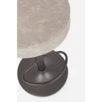 Barski stol PIPER VINTAGE svetlo siv . Barski stol PIPER VINTAGE svetlo siva ima kovinsko strukturo, sedalni del je iz poliuretanske pene in oblečena v umetno