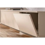 Dnevni regal LUXUR 1 . Dnevni regal LUXUR 1 je modernega dizajna. Kombinacija preprostega in privlačnega dizajna se bo podal v vsak prostor. Regal ima v