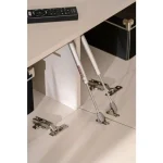 Dnevni regal LUXUR 2 . Dnevni regal LUXUR 2 je modernega dizajna. Kombinacija preprostega in privlačnega dizajna se bo podal v vsak prostor. Regal ima v