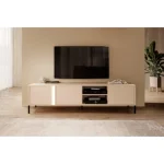 Dnevni regal MIR 2 . Dnevni regal MIR 2 odlikuje lahkotnost in eleganca. To je posledica oblike in zanimive, navpične LED osvetliteve v vdolbinah, ki se