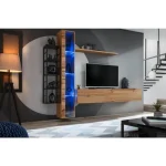 Dnevni regal NEJA 1 . Dnevni regal NEJA 1 je moderno oblikovan in elegantnega videza v kombinaciji lesa in kovine. Vrata visoke omare se odpirajo s push-click