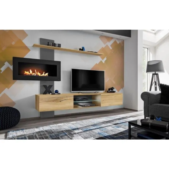 Dnevni regal SERENA . Dnevni regal SERENA, kateremu električni kamin v črni barvi doda eleganco ter atraktivnost. Narejen je iz laminirane plošče. Omarica