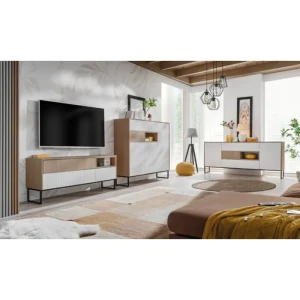 Dnevni regal ZOELA . Dnevni regal ZOELA je moderno oblikovan in elegantnega videza. Brez ročajev, odpiranje po sistemu push to open. V beli mat barvi s