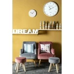 Fotelj ADELINE siva . Fotelj ADELINE siva je narejen iz borovega lesa in MDF-ja, noge so narejene iz hrastovega lesa, kar prispeva k dodatni stabilnosti in