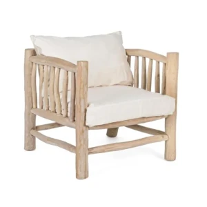 Fotelj C-C SAHEL natur . Fotelj C-C SAHEL natur ima tikove veje z naravnim zaključkom. Ima odstranljive blazine z bombažno poliestersko tkanino. Odstvetujemo