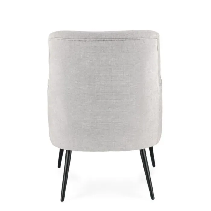 Fotelj ERNESTINE - svetlo siva Fotelj ERNESTINE - svetlo siva . Fotelj ERNESTINE - svetlo siva, je eleganten kos pohištva, ki je primeren za vsak prostor. Okvir je narejen iz borovega lesa