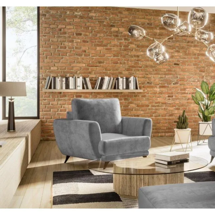 Fotelj MIKI Fotelj MIKI . Fotelj MIKI je kombinacija udobja in preprostosti, podprta s sodobnim pridihom. Miki ima brezčasen dizajn in visoke naslone za roke z nežnimi