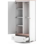 Garderobna omara BELLA . Garderobna omara BELLA je sanjska omara za vsako dekliško spalnico. Dvokrilna omara s policami, predalom ter prostorm za obesit