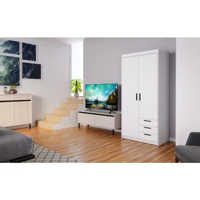 Garderobna omara CINDY Garderobna omara CINDY . Garderobna omara CINDY 90 cm je klasičnega videza zato je primerna za vsak prostor. Omara je zelo kvalitetna, izdelana v EU. Narejena