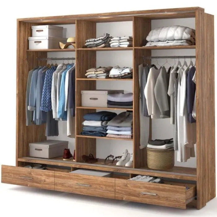 Garderobna omara KREŠO 1 Garderobna omara KREŠO 1 . Garderobna omara KREŠO ima 3 drsna vrata. NA sprednji strani je veliko ogledalo, na dnu omare pa trije lahko dostopni predali. V