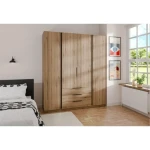 Garderobna omara KRISTINA 1 hrast . Garderobna omara KRISTINA 1 200 cm ima moderen dizajn. Narejena je iz laminirane plošče debeline 16 mm. Stranice kakor