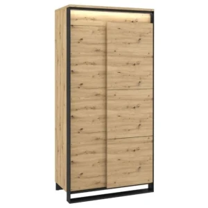 Garderobna omara KVIN . Dvokrilna garderobna omara KVIN je prostorna omara s palico za obešalnike in notranjo knjižno omaro s policami. Omara je prostorna in