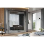 Garderobna omara LUPKO 200 . Garderobna omara LUPKO 200 je izjemno prostorna drsna omara v modernem stilu. Popolna je za vsako spalnico. Njena prednost je