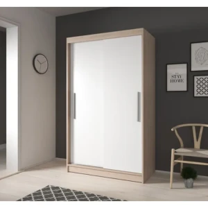 Garderobna omara ROLAND 2 . Garderobna omara ROLAND 2 je primerna za vse spalnice. Je zelo prostorna. Na levi strani ima zelo prostorne police, na desni strani