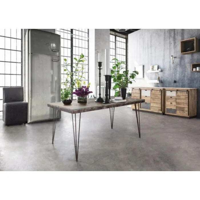 Jedilna miza ATLANTIDE 160X90 . Jedilna miza ATLANTIDE je sestavljena iz kovinskega okvirja starinskega izgleda, mizna plošča je iz MDF-ja in stekla.