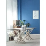 Jedilna miza C-VT SAHEL RETT 200X100 je narejena iz vej beljenega lesa. Mizna plošča je narejena iz kaljenega stekla. Miza hkrati modernega kakor tudi