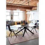 Jedilna miza MESSIER 180X90 . Jedilna miza MESSIER je dobavljiva v črno-rjavi kombinacji. Sestavljajo jo jeklene noge in mizna plošča iz kaljenega stekla