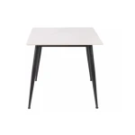 Jedilna miza RIONA . Jedilna miza RIONA je elegantna in priročna jedilna miza, ki se prilega v vsak prostor. Mizna plošča je narejena iz kakovostne keramike