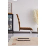 Jedilni stol DANA 2 oker . Jedilni stol DANA 2 je elegantne oblike in kakovostne izdelave. Njegov dizajn se bo podal v vsako jedilnico. Oblazinjen je v oker