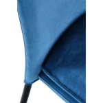 Jedilni stol LILI modra . Stol Lili modra, je kombinacija kakovosti in elegance. Izdelan je iz kakovostne žametne tkanine v modri barvi. Kovinske noge v črni