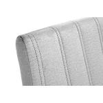 Jedilni stol MIT svetlo siva . Jedilni stol MIT svetlo siva, je popolen kos pohištva za vaš prostor. Stol je modernega videza. Narejen je iz masivnega