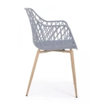 Jedilni stol OPTIK siv . Jedilni stol OPTIK v sivi barvi je modernega dizajna. Zato je idealen za moderno jedilnico ali kuhinjo. Sedalni del je izdelan iz