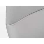 Jedilni stol TELMA siva . Jedilni stol LELMA siva ima jekleni okvir in kromirane noge. Polnilo je iz poliuretanske pene, oblečen je v umetno usnje. Material: