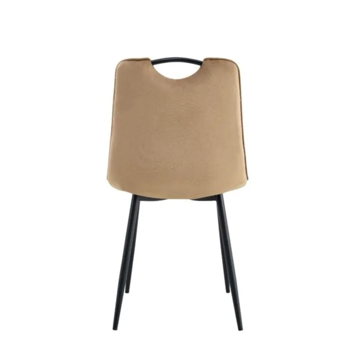 Jedilni stol VALERIO velvet beige Jedilni stol VALERIO velvet beige . Jedilni stol VALERIO velvet beige je odlična rešitev za kombiniranje v minimalističen ali industrijski stil prostora.