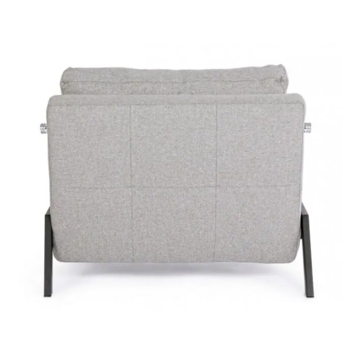 Kavč 1P HAYDEN bež Kavč 1P HAYDEN bež . Kavč 1P HAYDEN bež ima jeklene noge in obložen je z dvoslojno peno ki ima čez tkanino. Dimenzije: širina: DIVANO: 95cm globina: