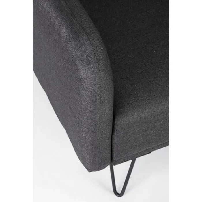 Kavč BRIDJET črna Kavč BRIDJET črna . Kavč BRIDJET je narejen iz lesa (evkaliptus), noge so kovinske (prašno barvane). Obloga je iz poliuretanske pene, prevleka pa je iz