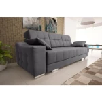 Kavč JAGO . Kavč JAGO je praktičen in eleganten. Narejen je iz kvalitetnega blaga in ima valovito vzmetenje. Kavč se raztegne, tako da se lahko na njem