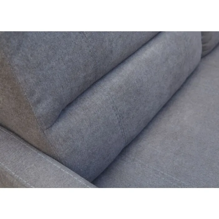 Kavč KLIF Kavč KLIF . KLIF je moderen in eleganten raztegljiv kavč iz kakovostne tkanine. Je vzmeten z Bonell vzmetenjem, zato je spanje na njem udobno. Ima prostor za