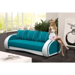 Kavč TALIA . Moderni kavč TALIA je narejen iz kvalitetnega blaga. Kavč je vzmeten z Bonell vzmetenjem, zato je spanje na njem udobno. Pri raztegnitvi vam