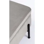 Klop IRINA je eleganten kos pohištva, ki popestri vaš prostor. Njen poseben dizajn vas bo navdušil, saj prinese vašemu prostoru eleganco in prefinjenost.