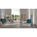 Klop PAVLINA bež . Klop PAVLINA je eleganten kos pohištva, ki popestri vaš prostor. Njen poseben dizajn vas bo navdušil, saj prinese vašemu prostoru