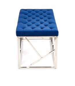 Klop POPY je zelo praktična in stabilna. Narejena je iz blaga v sivi ali temno modri barvi, noge pa so iz kromiranega jekla v srebrni barvi. Dimenzije:  -